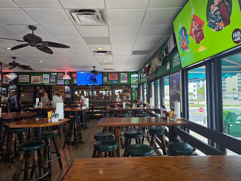 Watching Sports With a Gulf Coast Backdrop