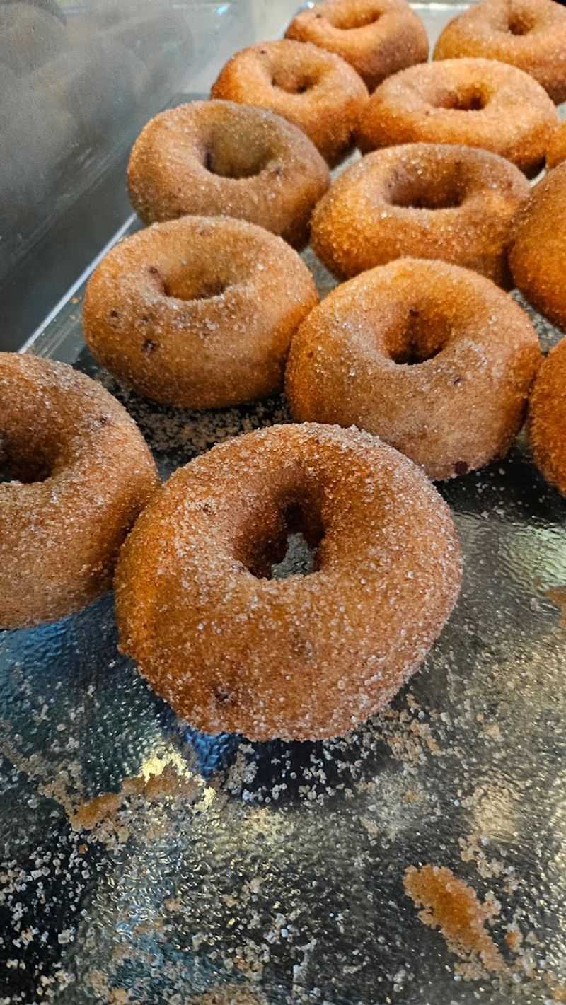 The Apple Cider Donut: A Seasonal Star