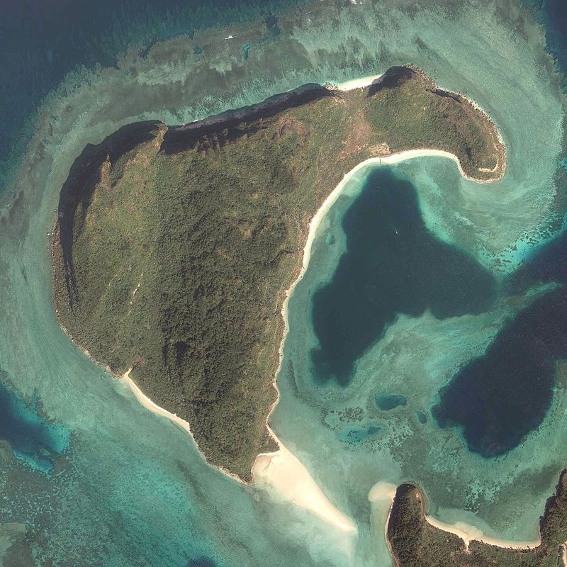 The Man Who Lived on a Remote Island for 16 Years