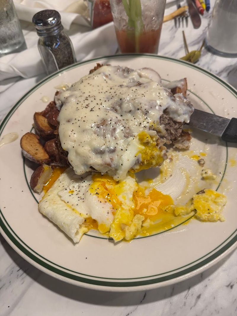 The Chicken Fried Steak That Keeps People Coming Back
