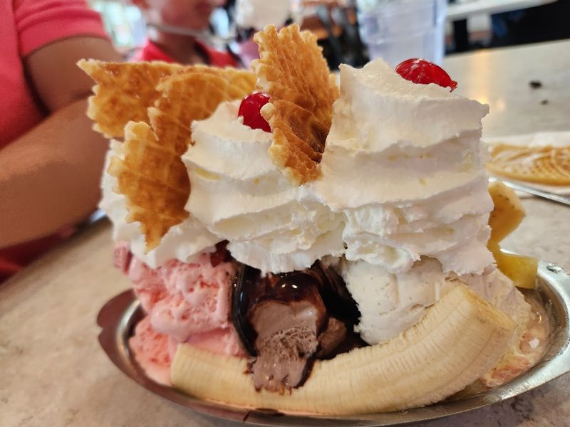 Homemade Ice Cream That Earns Its Reputation