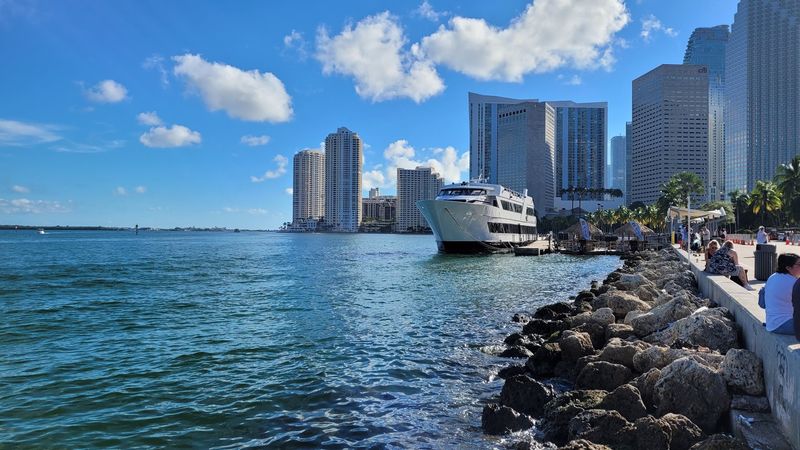 The Waterfront Atmosphere You Can Feel