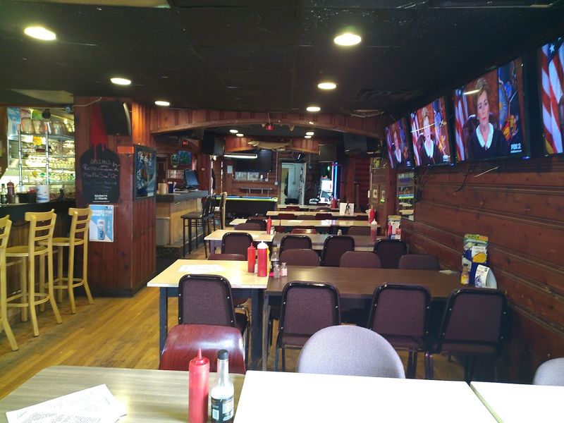 Old-school atmosphere without polish