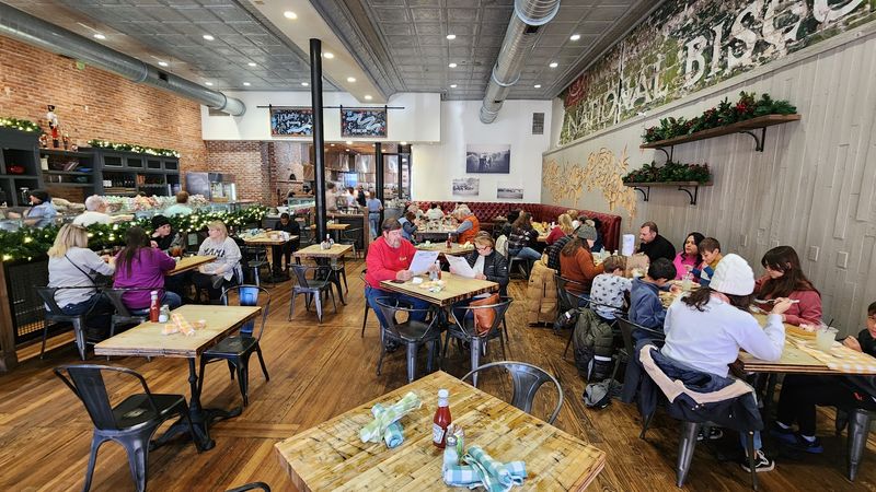 Wait Times, Reservations, and How to Plan Your Visit