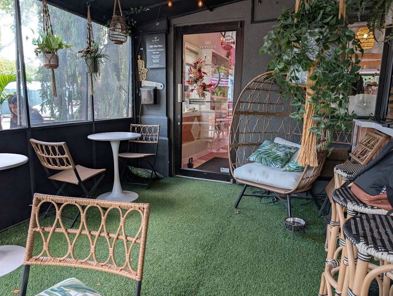 The Outdoor Patio: An Enclosed Space That Works Year-Round