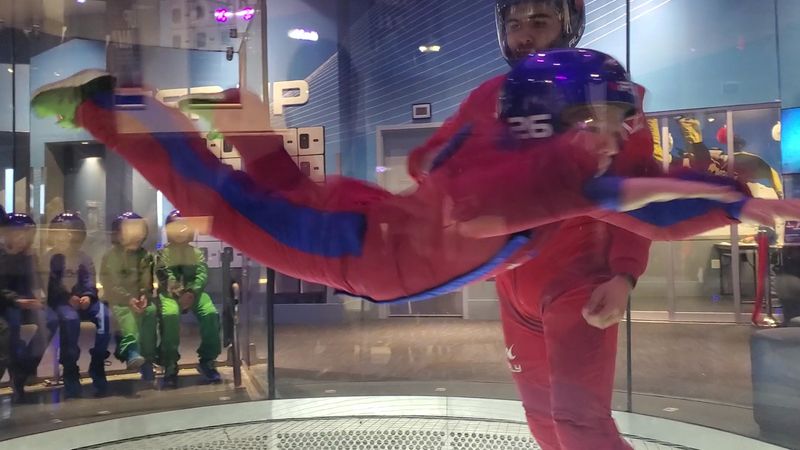 Who Can Fly and the Age and Weight Details