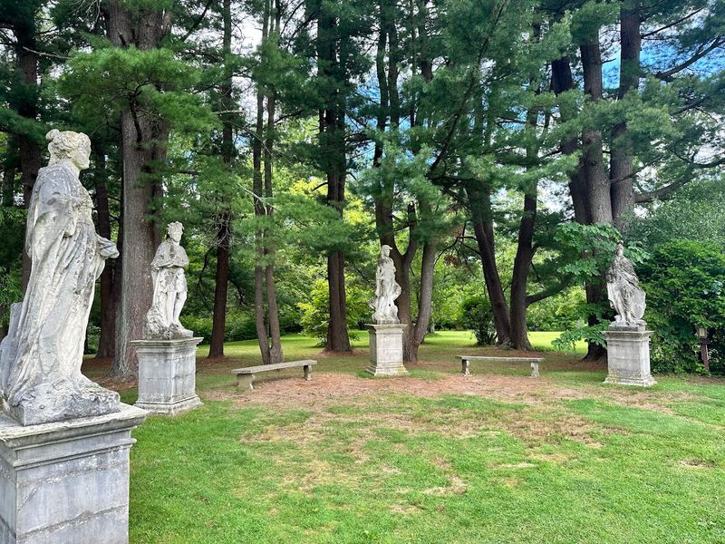 Stone Architecture That Belongs on a Postcard