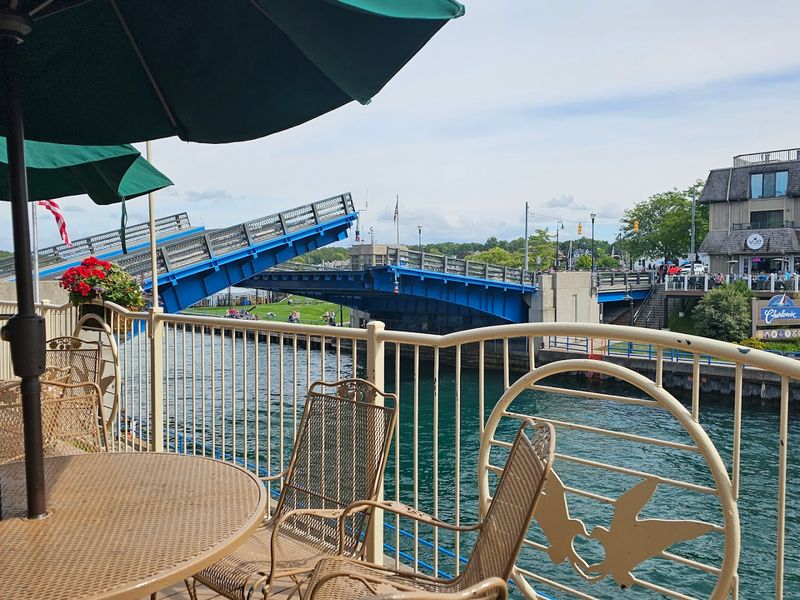 The View That Makes Every Table Feel Like the Best Seat