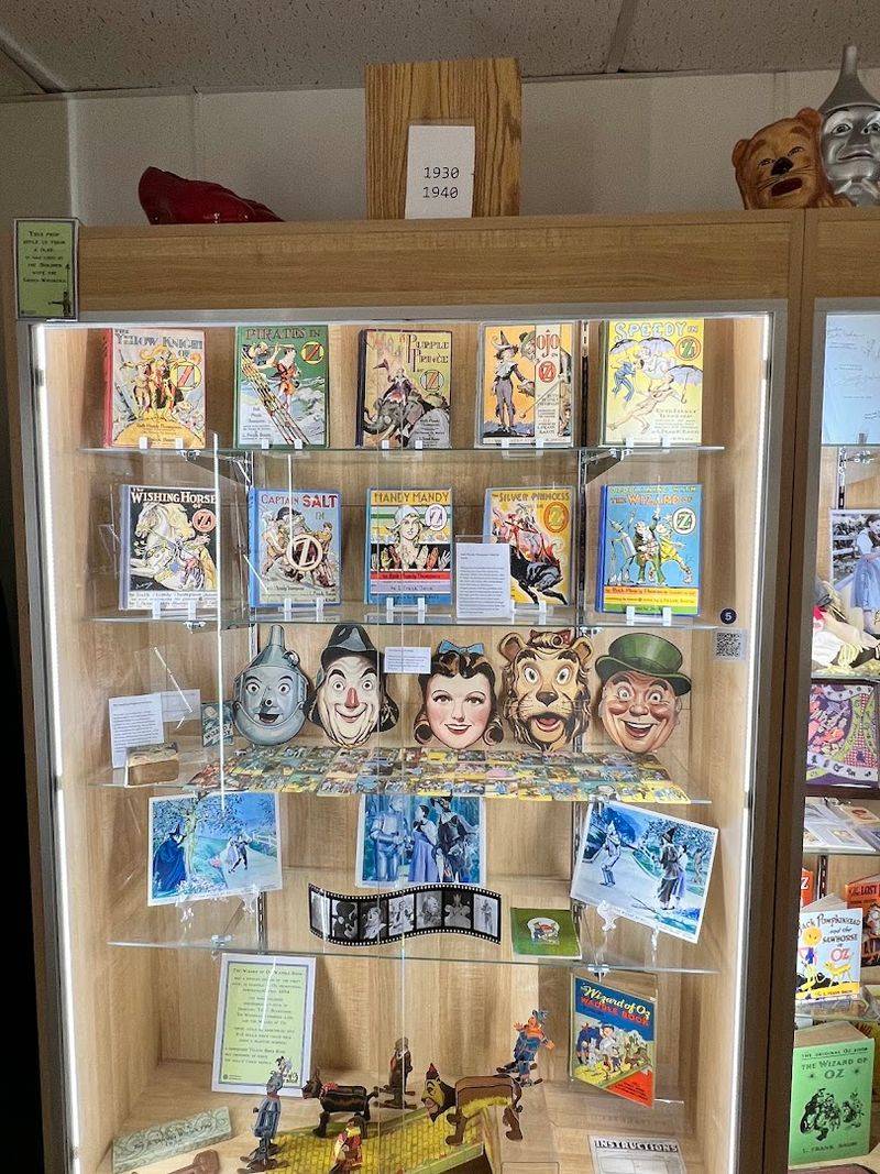 The QR Code Audio Tour: Going as Deep as You Want