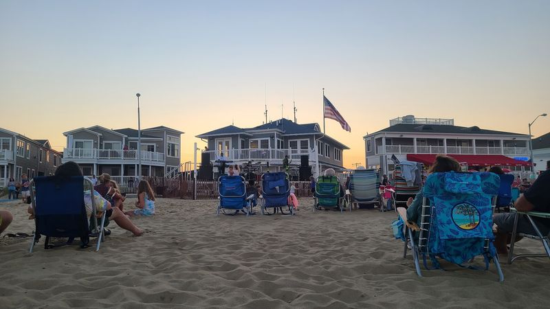 What to Eat and Where to Find It