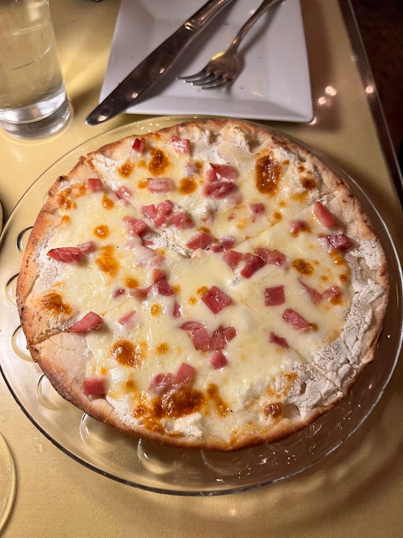 Bar Pies Worth the Trip Alone