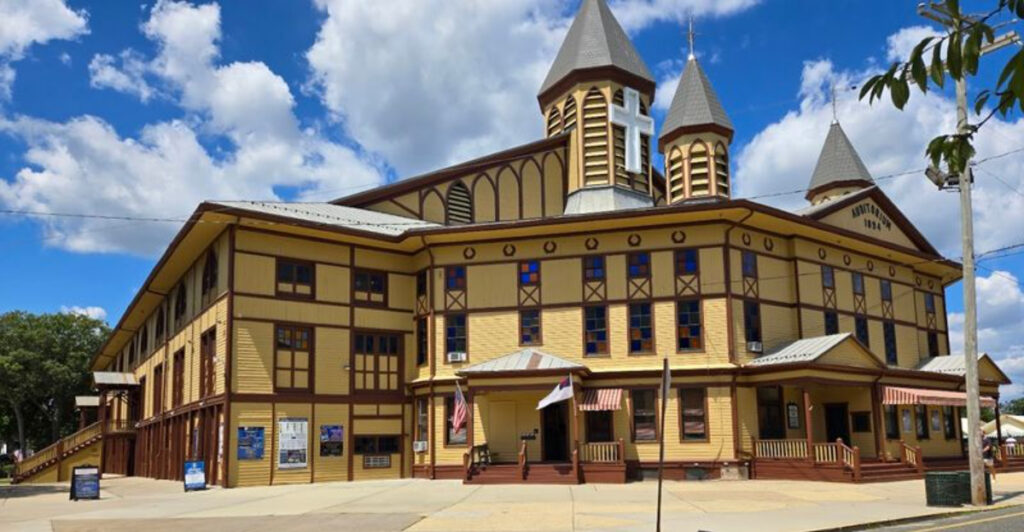 The Jersey Shore’s Grandest Wooden Landmark Is More Fascinating Than You Think