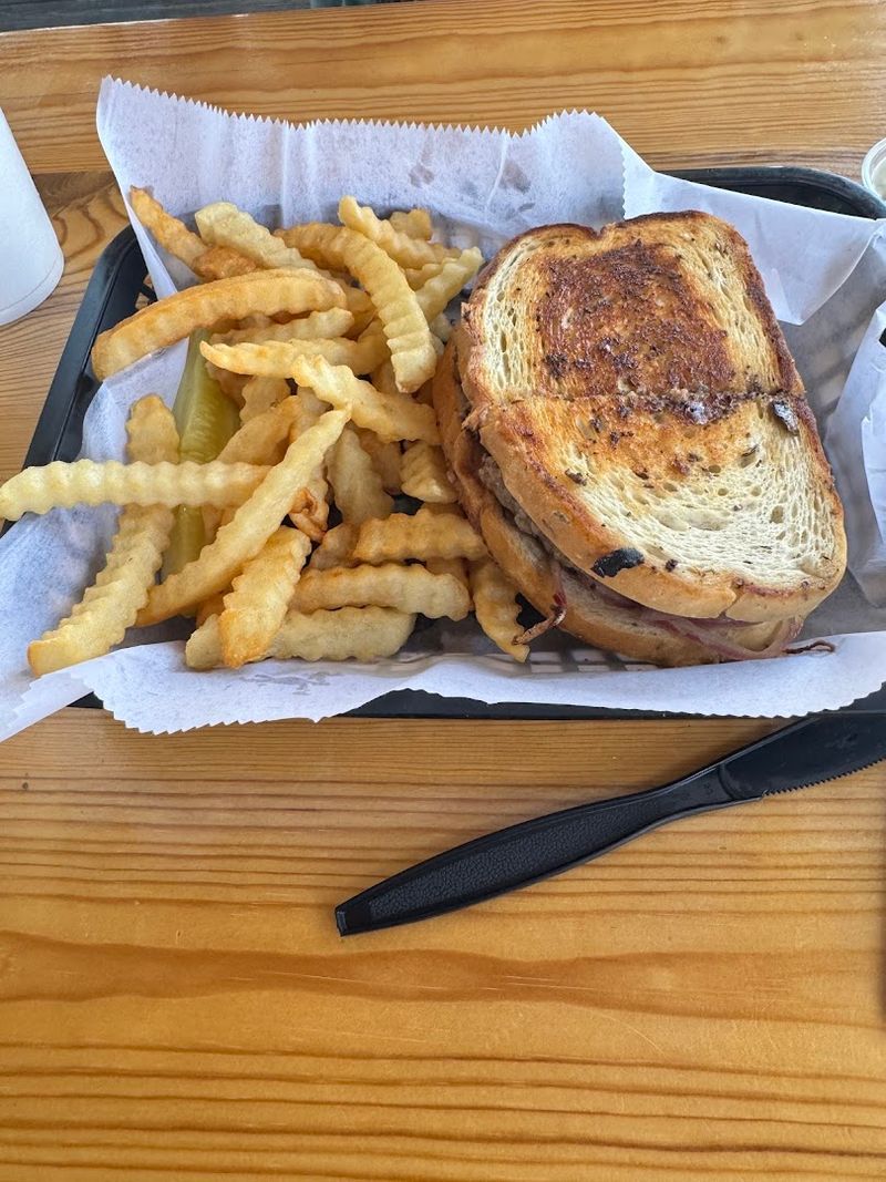 Wraps, Sandwiches, and the Blackened Fish That Wins Every Time