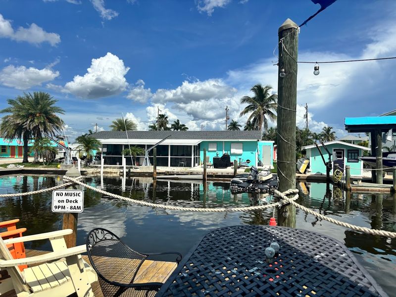 Eating Your Way Through Matlacha: Local Flavors Worth the Walk