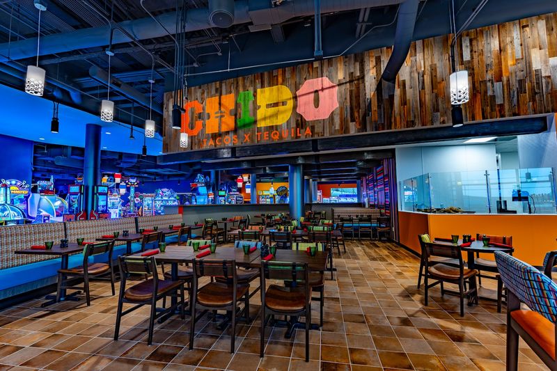 Dining at the Resort: Tacos, Omelettes, and Everything Between