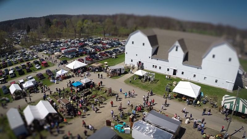 The Car Show That Runs Alongside the Antiques