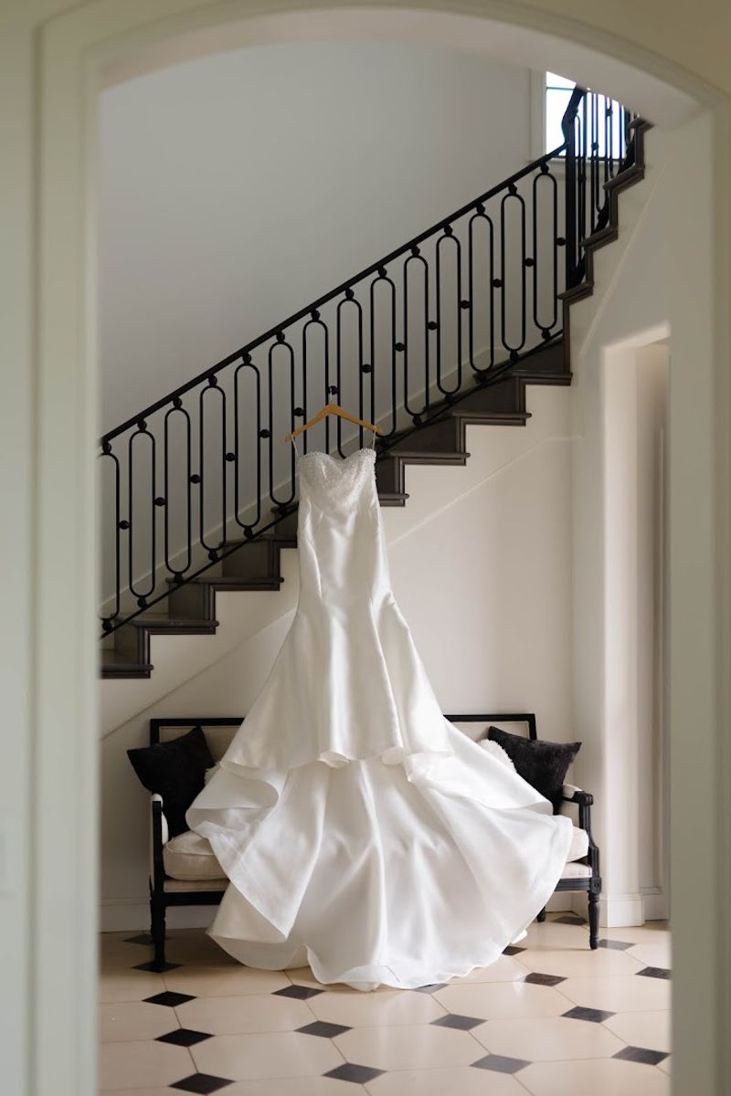 The Grand House and Its Spaces for Getting Ready