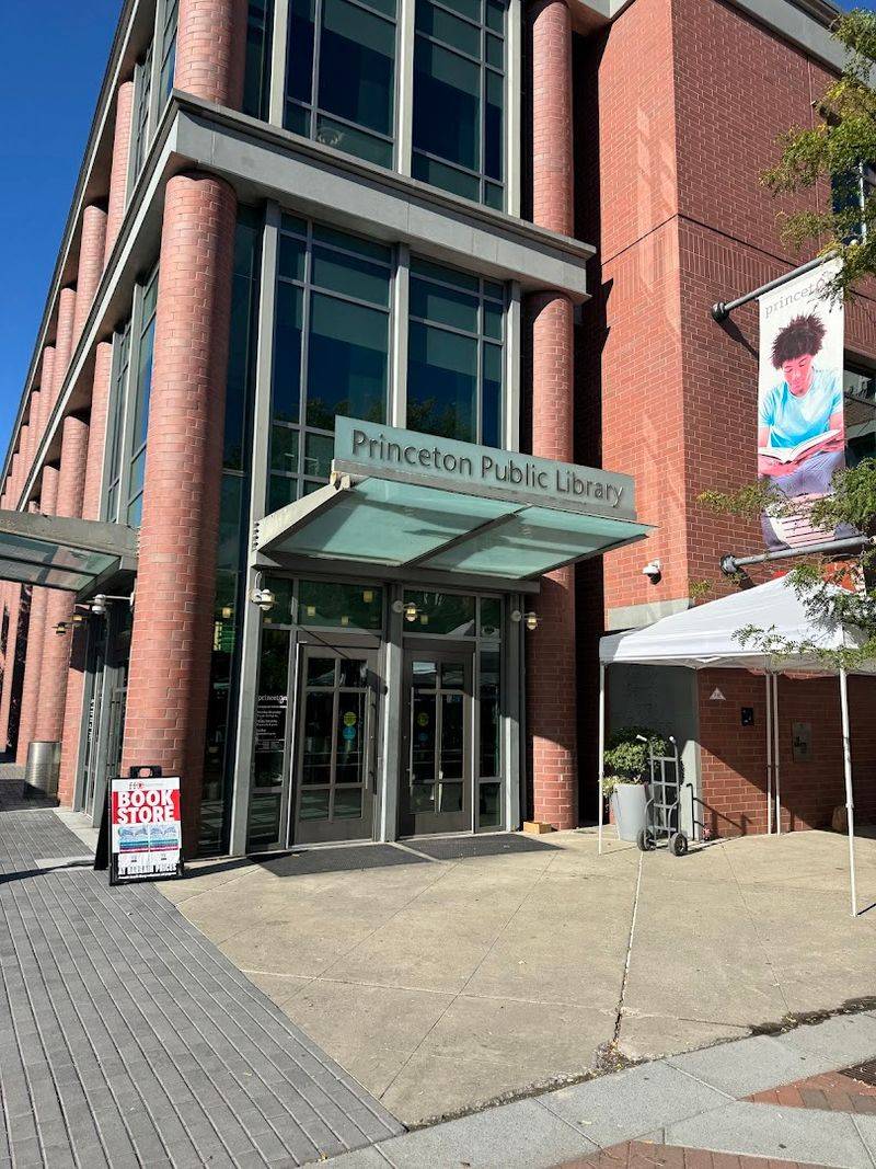 Hours, Access, and Practical Visit Tips