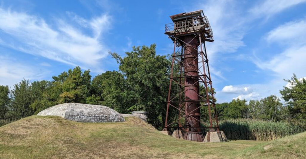 The Most Unexpectedly Gorgeous State Park in New Jersey Is Tucked Inside a Tiny Town