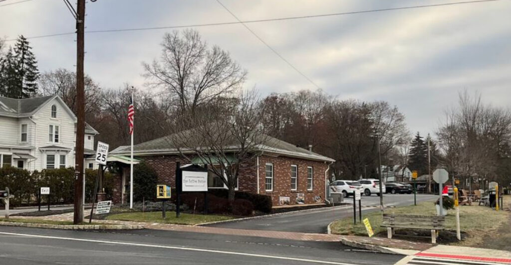 The New Jersey Drive-Thru Where Your Pastry Is Still Warm From the Oven