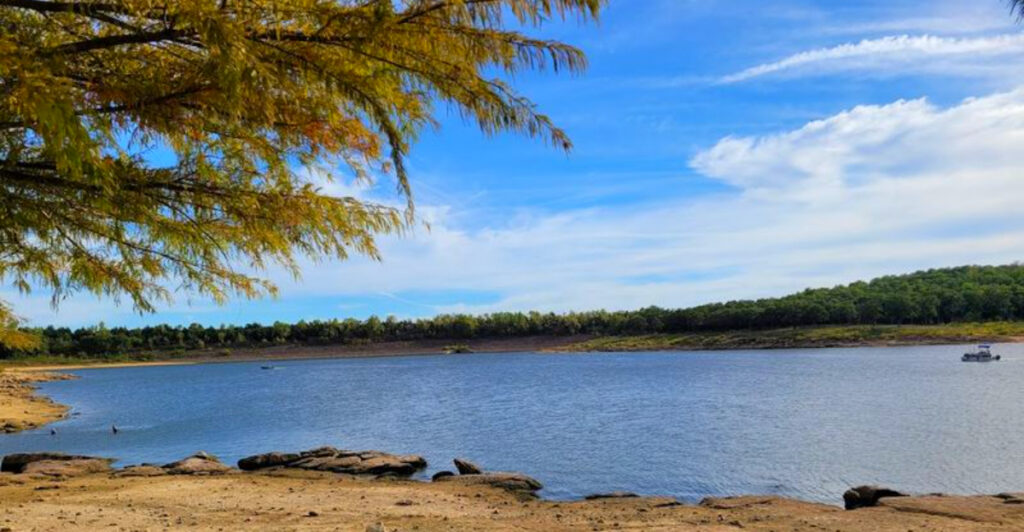 The Oklahoma Lake Escape That Feels Miles Away From the City