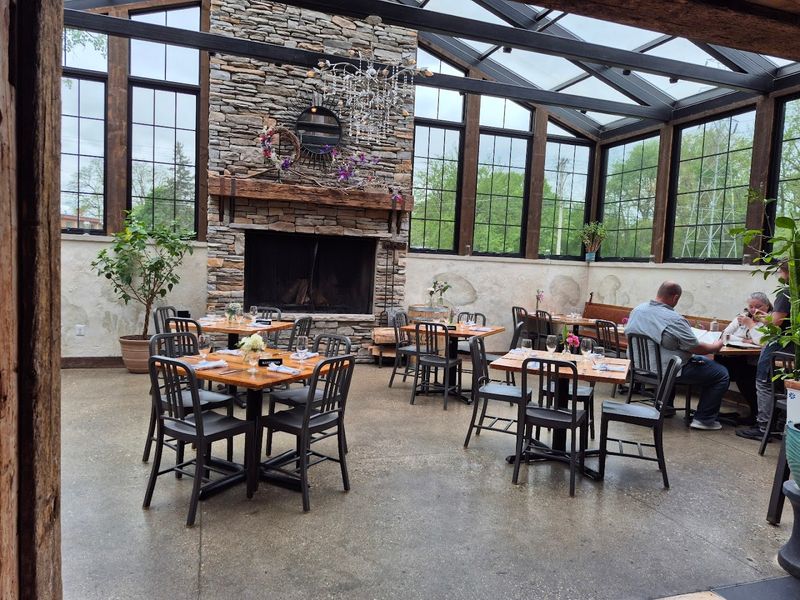 Setting the Scene: Atmosphere and Ambiance