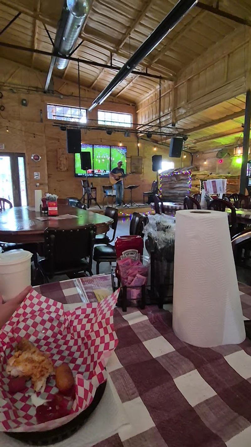 Live Music Nights and Weekend Energy