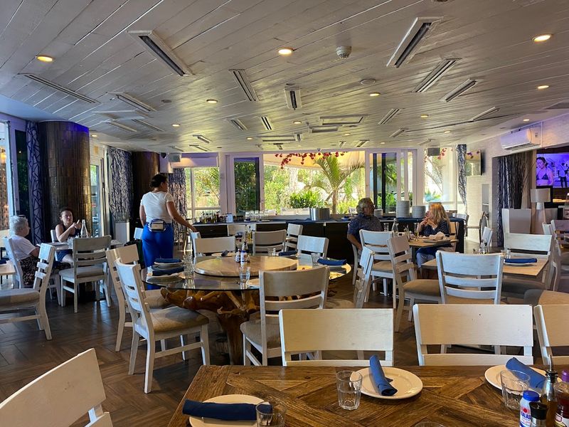 Live Music and Entertainment That Elevates the Evening