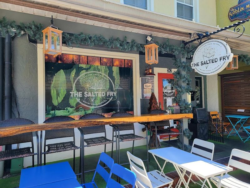 Indoor and Outdoor Seating for Every Kind of Visitor