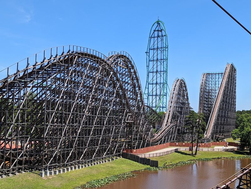 Coaster Lineup That Earns Its Reputation