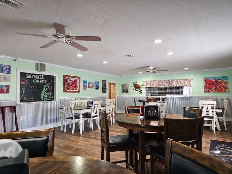 Inside vs. Outside: Choosing Your Seat