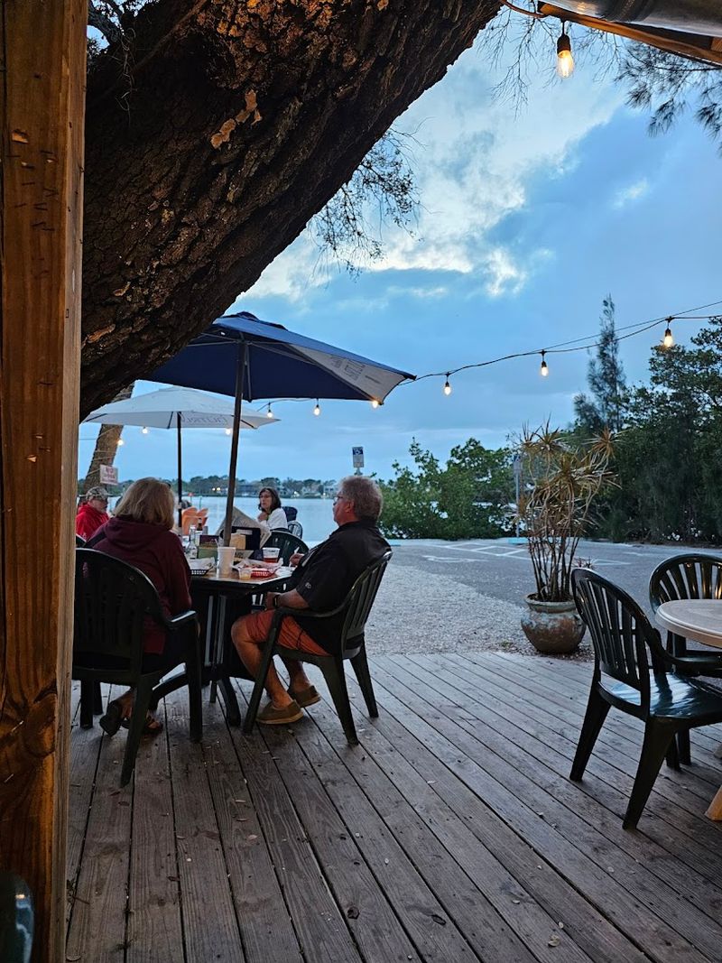 The Atmosphere That Keeps People Coming Back