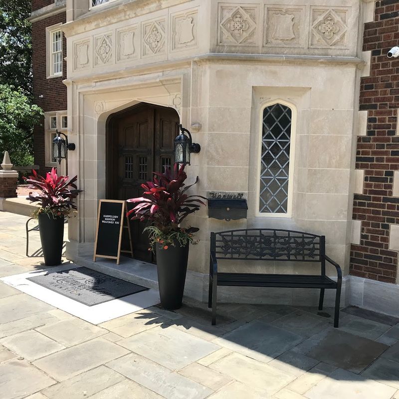 Location, Nearby Attractions, and Getting Around