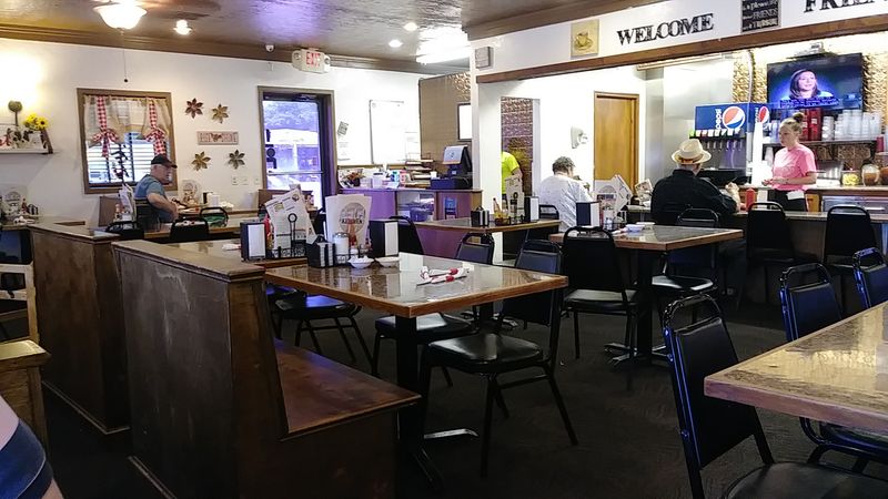 Weekend Crowds and How to Navigate Them