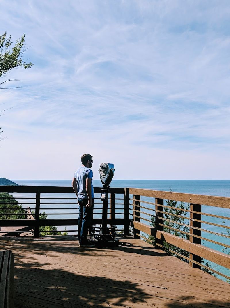 What the Lower Platform Offers