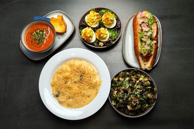 What Kind of Food Gets Served Here