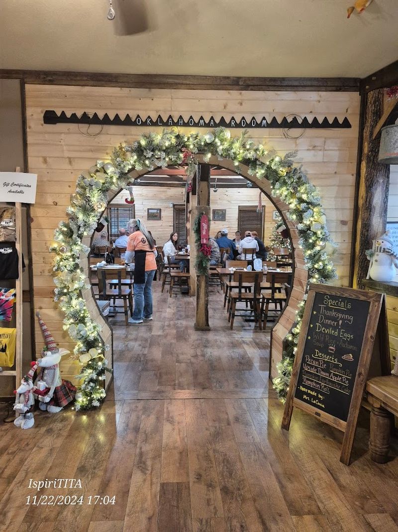 The Setting: A View of the Kiamichi River That Earns Its Own Review