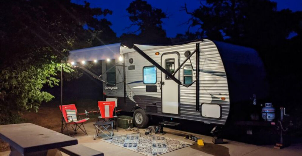 The Stunning Oklahoma State Park Where You Can Camp All Year-Round