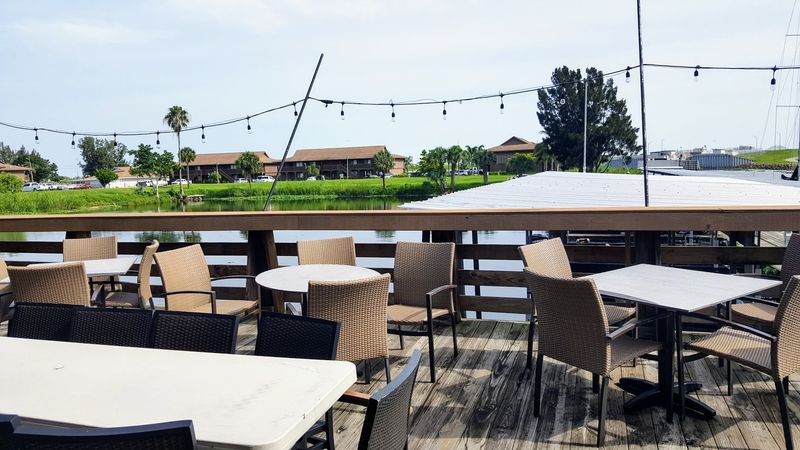 Breakfast Spot and On-Site Dining Convenience