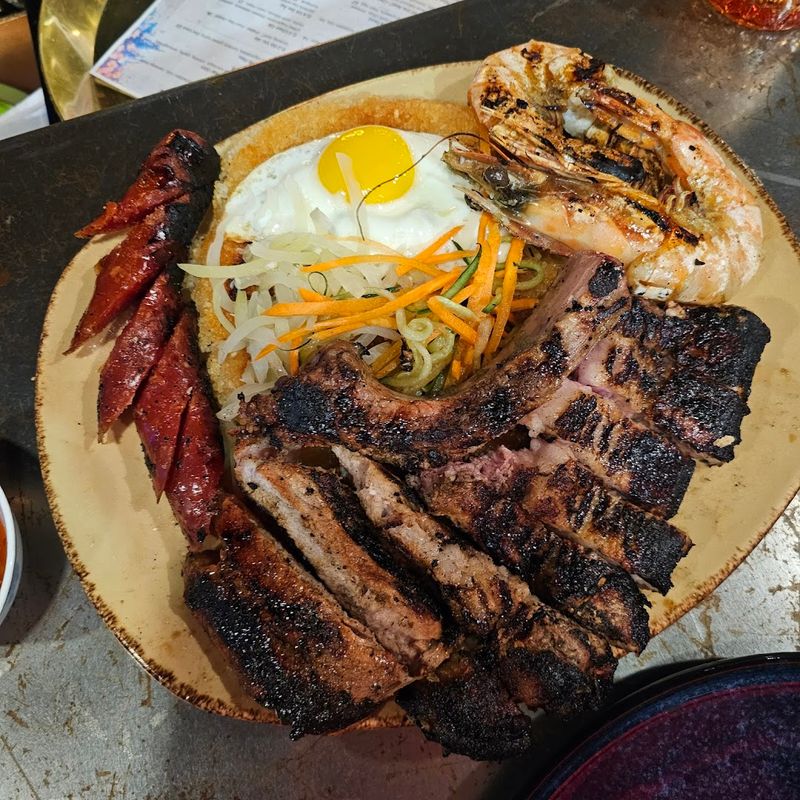 Family-Style Dining and How to Order Smart