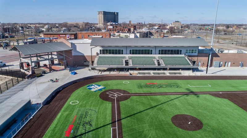 A legendary corner with a new job