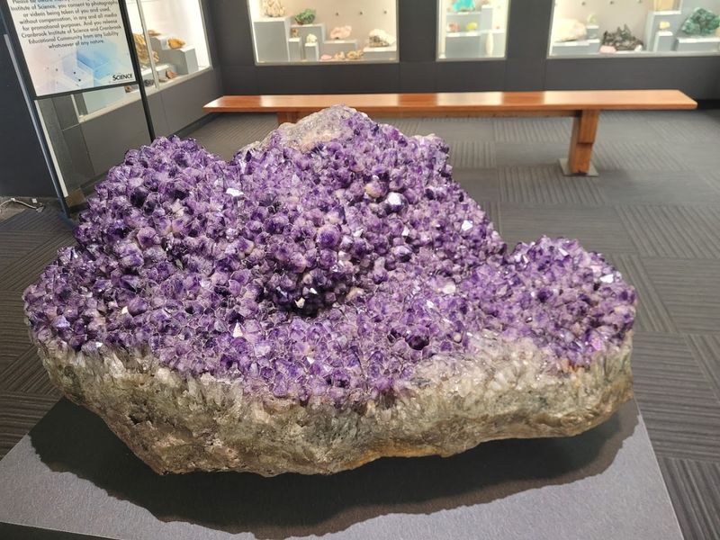 Where the minerals quietly win you over