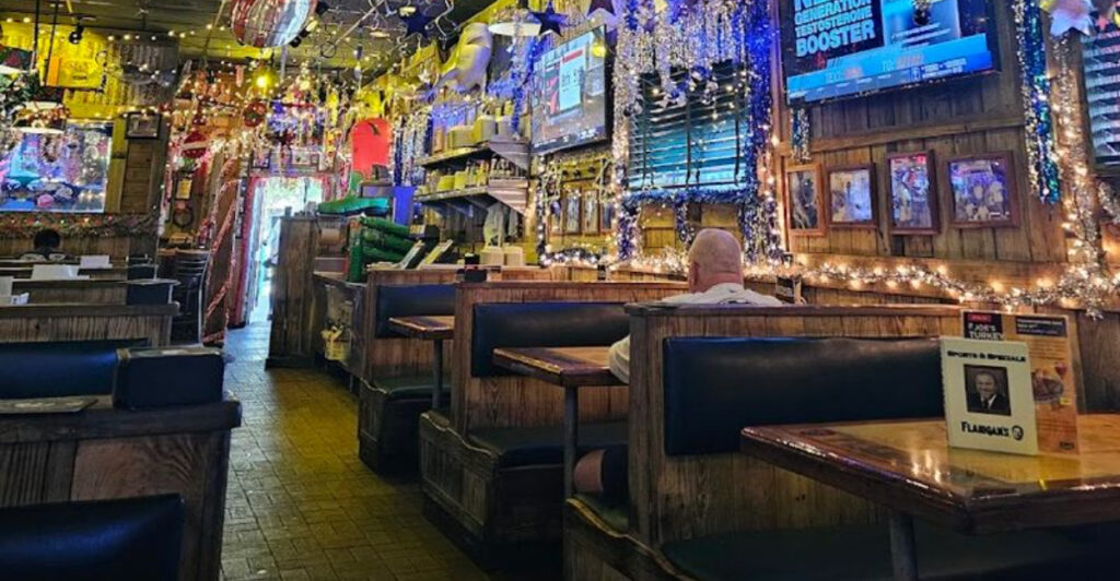This Beloved Pompano Beach Restaurant Is a Go-To for Ribs, Seafood, and Cold Drinks