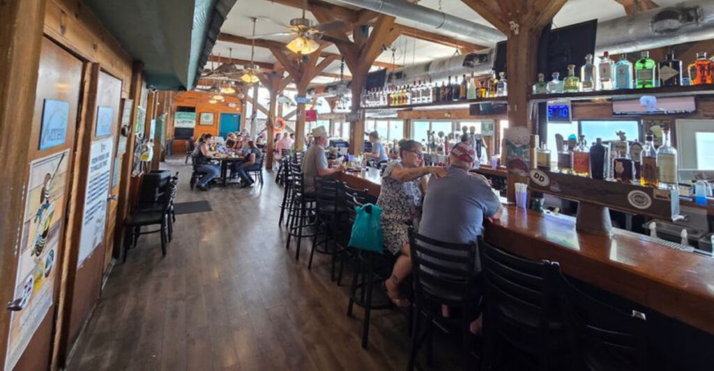 This Cedar Key Seafood Shack Is Famous for Its Fresh Gulf Seafood