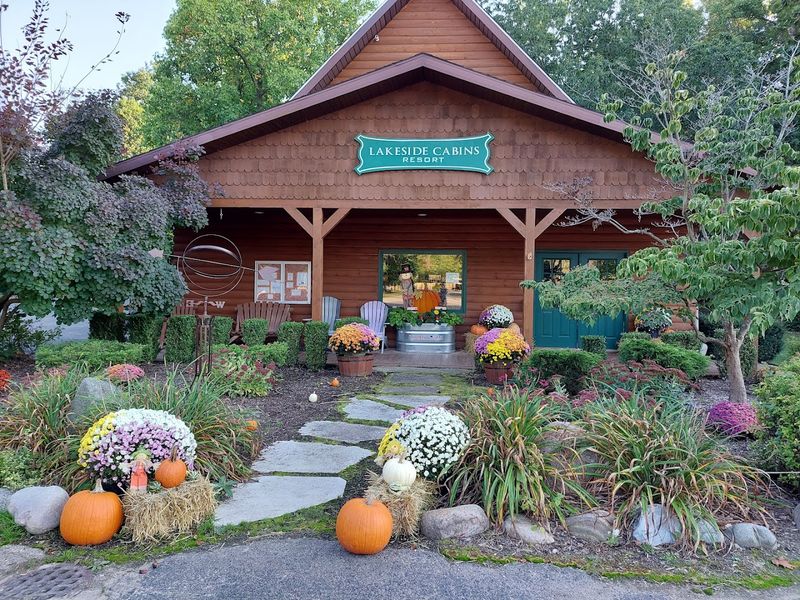 Where You Actually Are: Address, Setting, and First Impressions