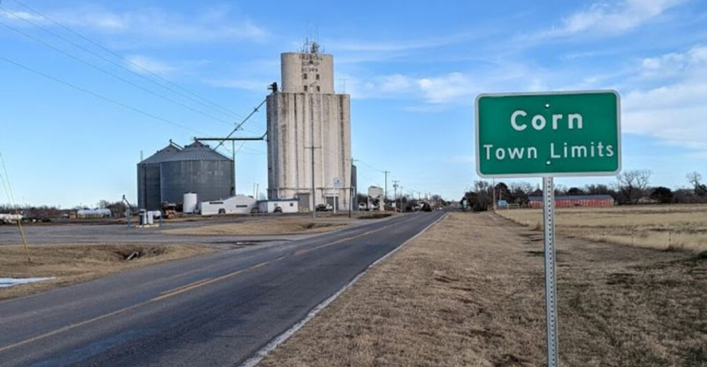 This Easygoing Oklahoma Town Is Full of Pie, Tractors, and Charm