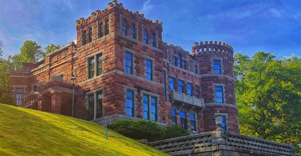 This Enchanting Castle in New Jersey Looks Like It Belongs in a Storybook
