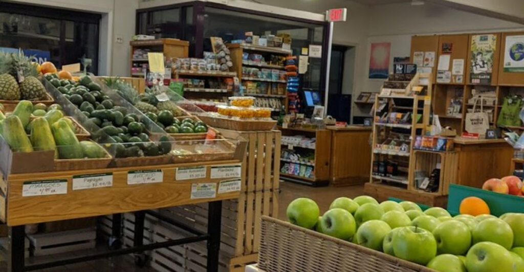 This Hidden-Gem Organic Market in New Jersey Turns Grocery Shopping Into an Adventure