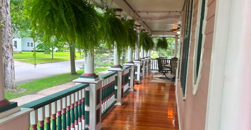 This Hidden Michigan B&B Has a 4.9-Star Rating – Guests Keep Coming Back for the Homemade Pancakes and Clawfoot Tubs