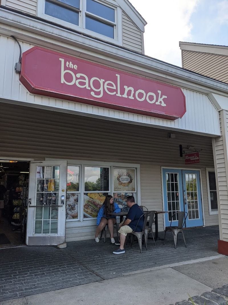 Where to Find This Bagel Phenomenon